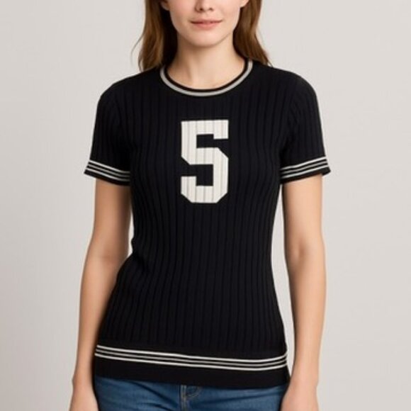 Chanel 2019 number 5print silk tee shirt size 38